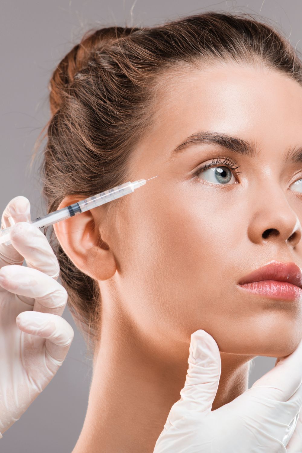 بوتاکس چیست؟ همه چیز درباره تزریق بوتاکس و مراقبتهای قبل و بعد از آن